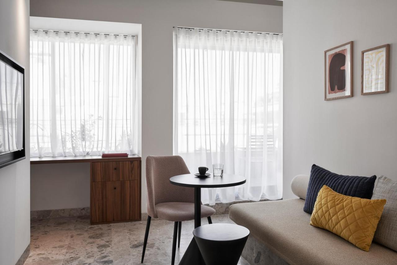 The Social Athens Hotel, A Member Of Radisson Individuals Экстерьер фото