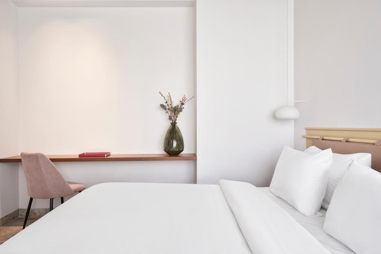 The Social Athens Hotel, A Member Of Radisson Individuals Экстерьер фото