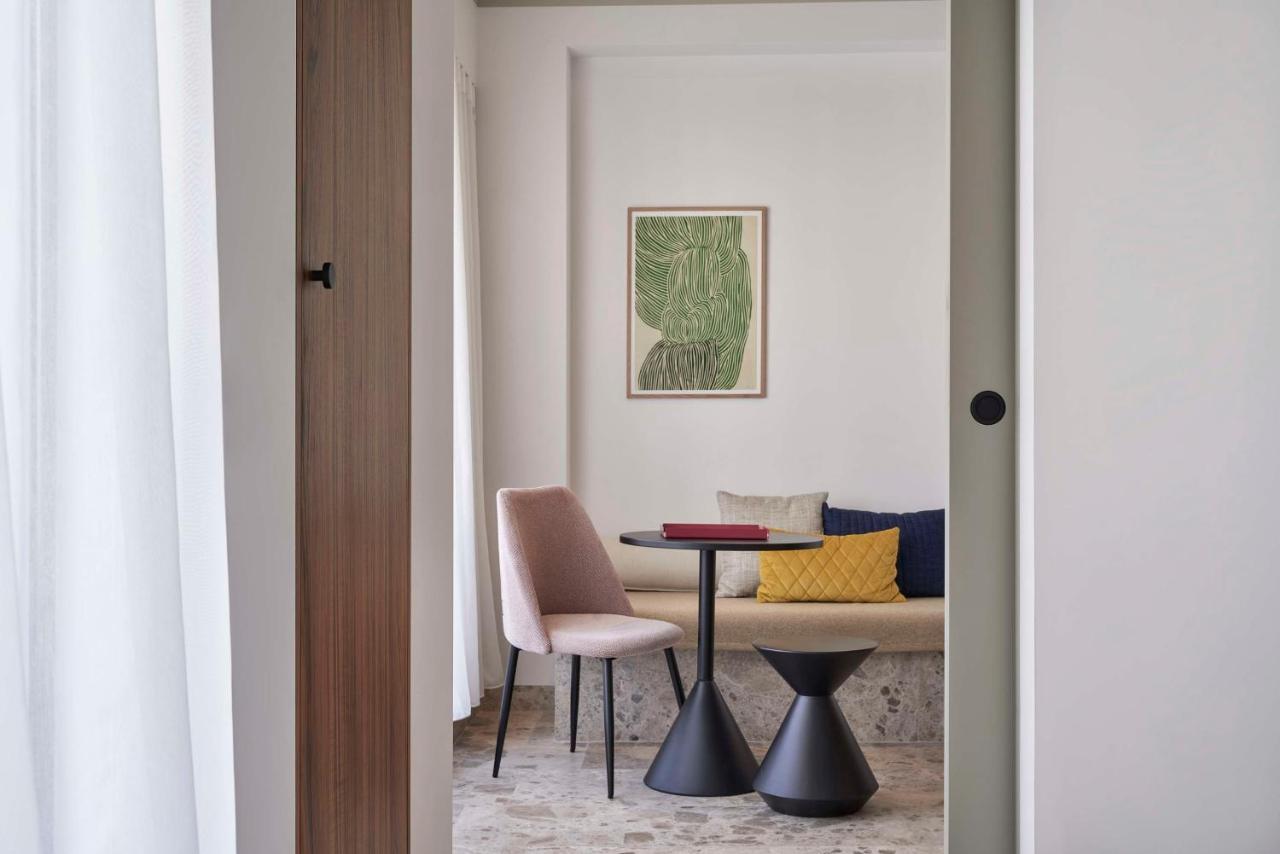The Social Athens Hotel, A Member Of Radisson Individuals Экстерьер фото